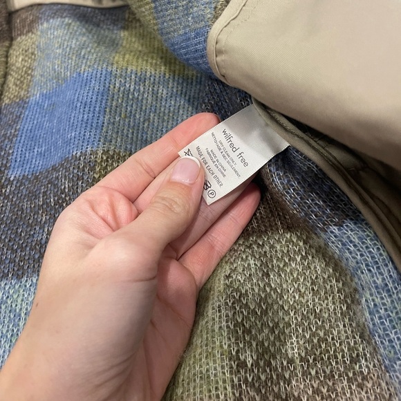 Wilfred free ganna shirt size xs plaid print - Picture 6 of 8